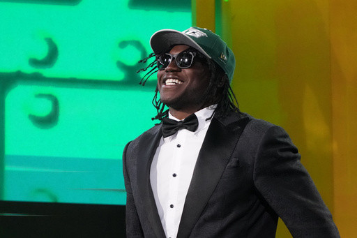 Jets start busy NFL draft with Texas Tech edge rusher David Bailey at No. 2 overall
