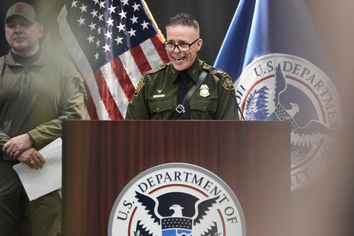 Trial of Chicago man accused of putting bounty on top Border Patrol leader sent to jury