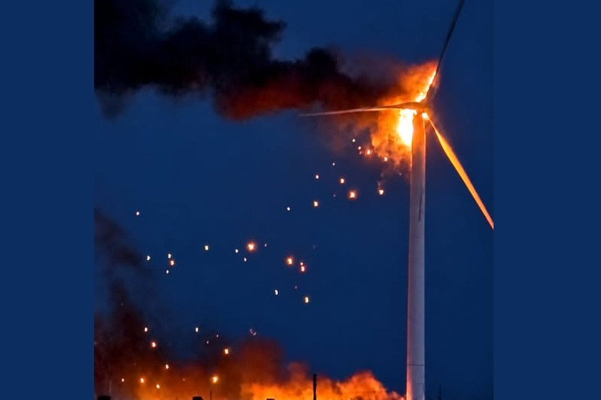 Wind turbine catches fire near Highmore