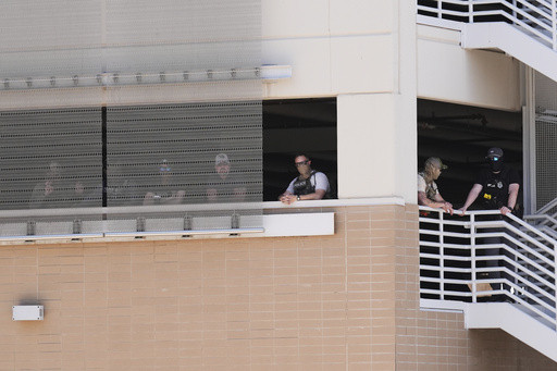 Immigration officers intensify arrests in courthouse hallways on a fast track to deportation