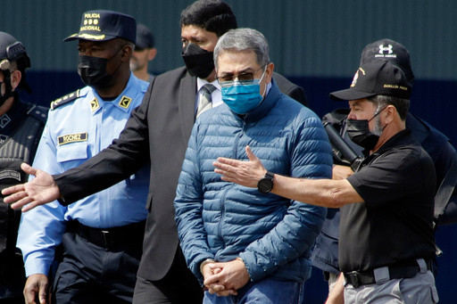 Trump says he plans to pardon former Honduran President Hernandez for 2024 drug trafficking sentence