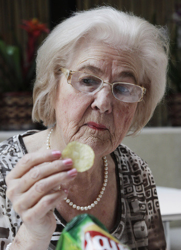 North Dakota newspaper columnist whose Olive Garden review went viral dies at 99