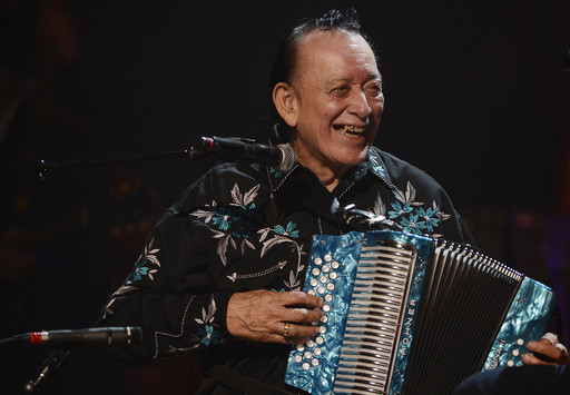 Flaco Jimenez, Texas accordionist who expanded popularity of conjunto and Tejano music, dies at 86
