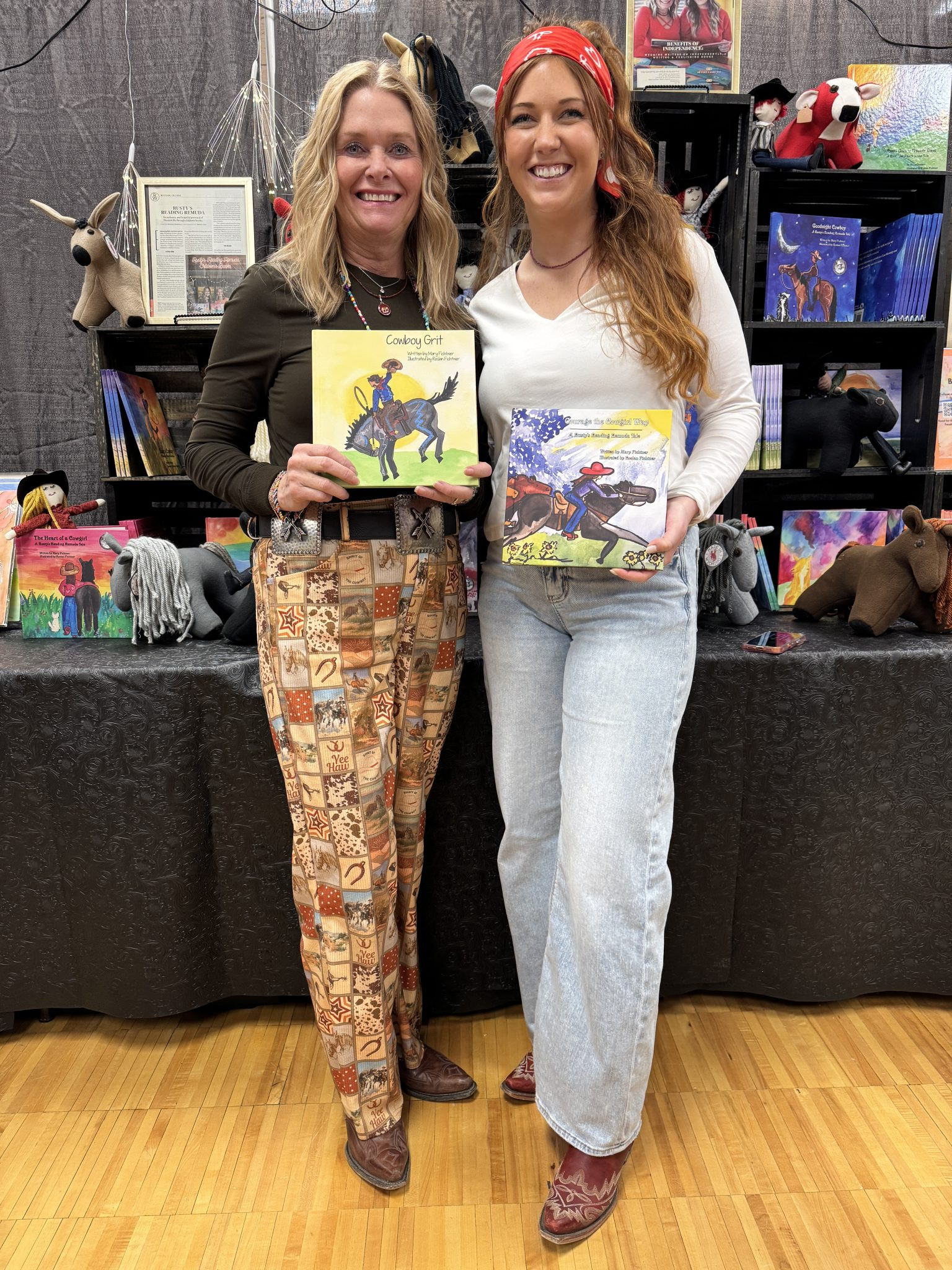 A Mother–Daughter Duo Shares Hand-Painted Western Stories at the Black Hills Stock Show