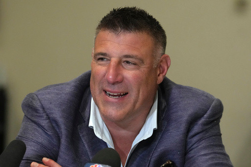 Patriots exec says ‘Business as usual’ for Mike Vrabel ahead of the NFL draft