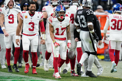 Raiders in position for top draft pick after 34-10 loss to Giants