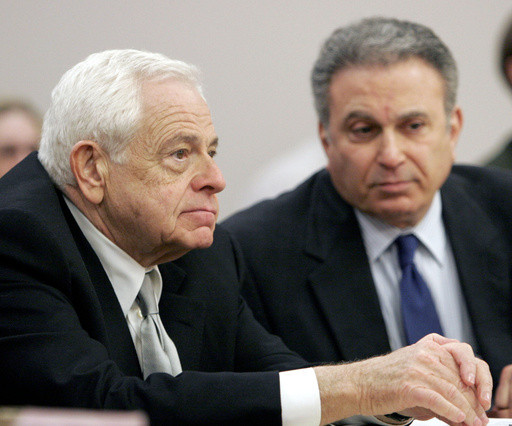 Class-action lawyer Stan Chesley dies in Ohio