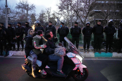 US sanctions Iranian officials accused of repressing protests against the government