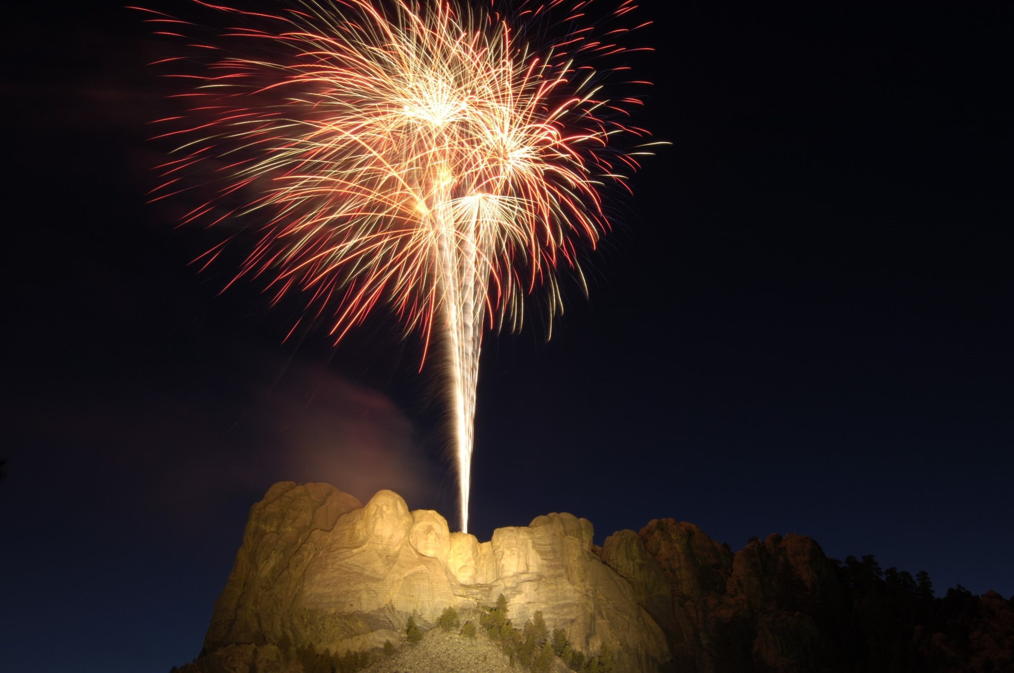 Ticket Lottery Opens for Mount Rushmore Independence Day Fireworks