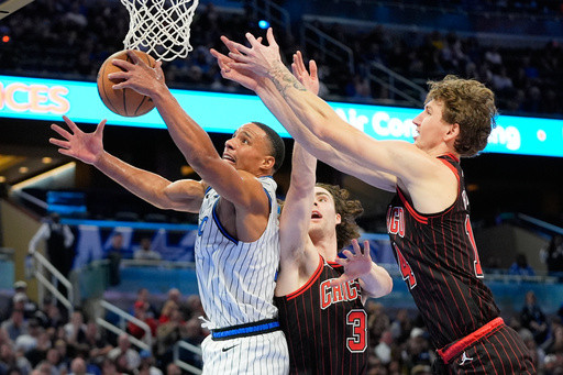 Bane’s big 4th quarter helps the Magic beat the struggling Bulls 125-120