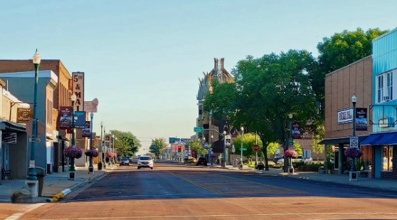 Income gaps highlight economic divides across Northern Plains states