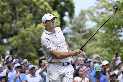 Scheffler hits a perfect shot and plenty of great ones for a 62 to share lead at Travelers