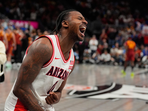 Jaden Bradley’s last-second jumper lifts No. 2 Arizona past No. 7 Iowa St 82-80 in Big 12 thriller