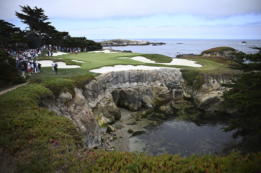 Americans rally in singles to build 1-point lead in Walker Cup