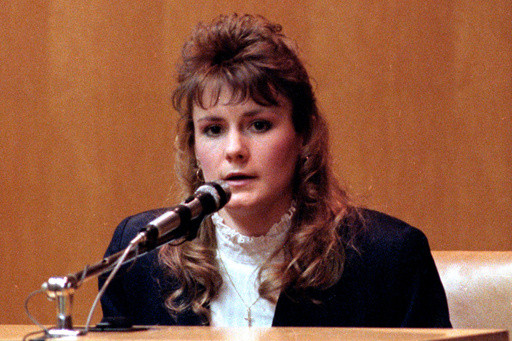 Pamela Smart seeks to overturn conviction for having teenager murder her husband