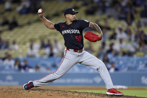 Phillies acquire hard-throwing closer Jhoan Duran in trade with Twins