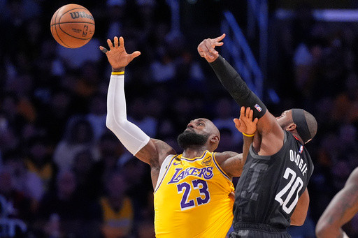 Kennard scores 27, LeBron leads Lakers to surprising 107-98 win over Rockets in playoff opener