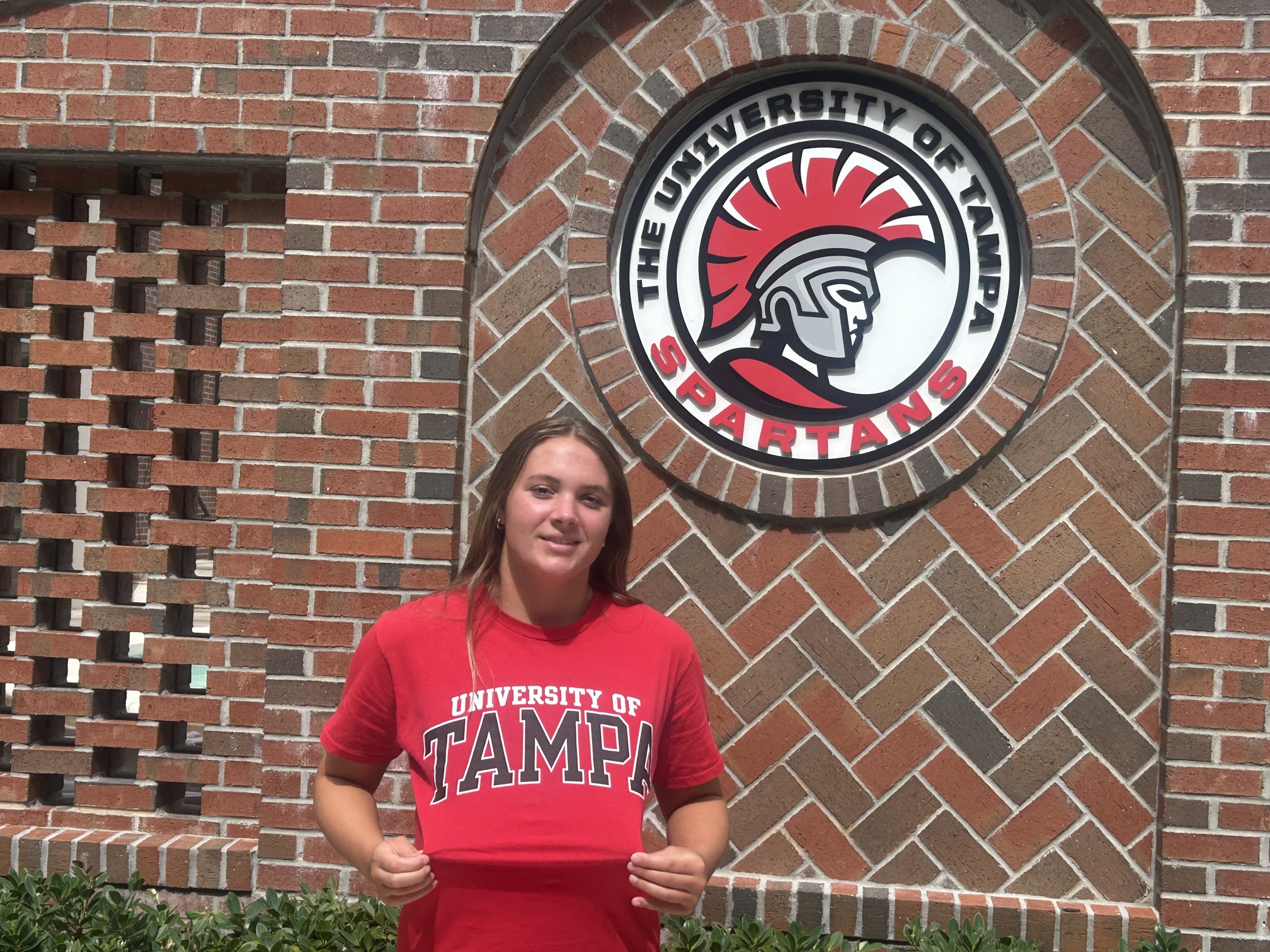 Former Rushmore Tsunami Swimmer Mazie Moberly Commits to University of Tampa