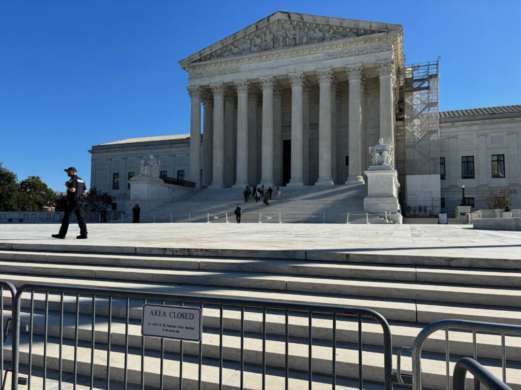 US Supreme Court temporarily blocks November SNAP payments